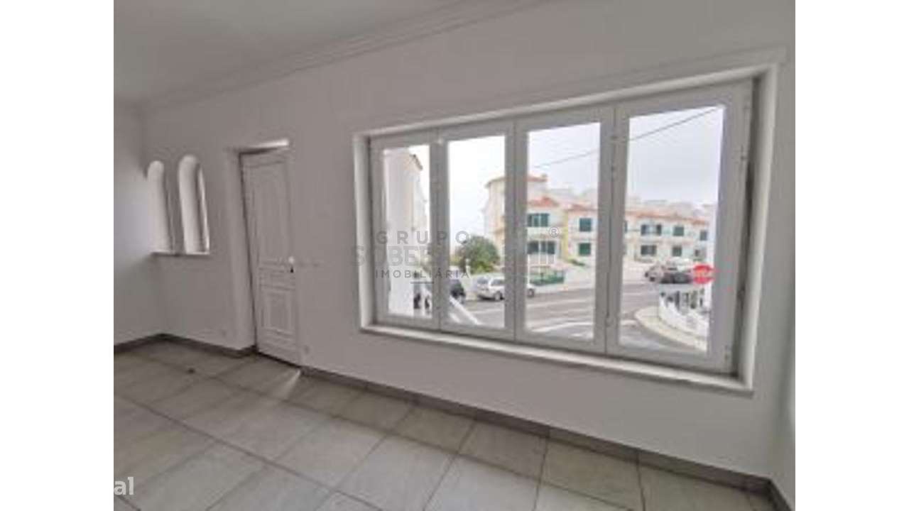 Moradia Geminada T3 em Ericeira-26