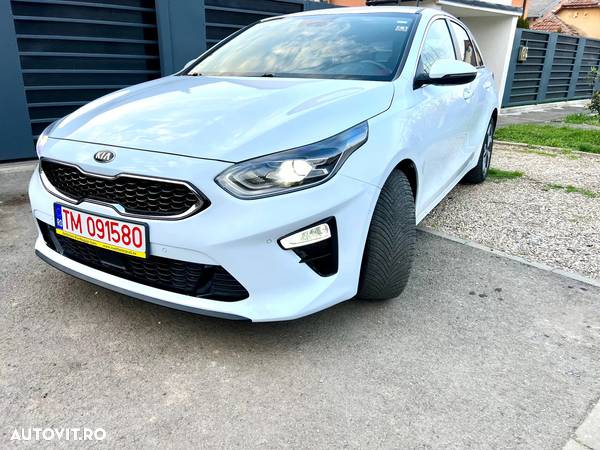 Kia Ceed 1.6 CRDi Eco-Dynamics+ (48V Mild-Hybrid) DCT7 Vision - 1