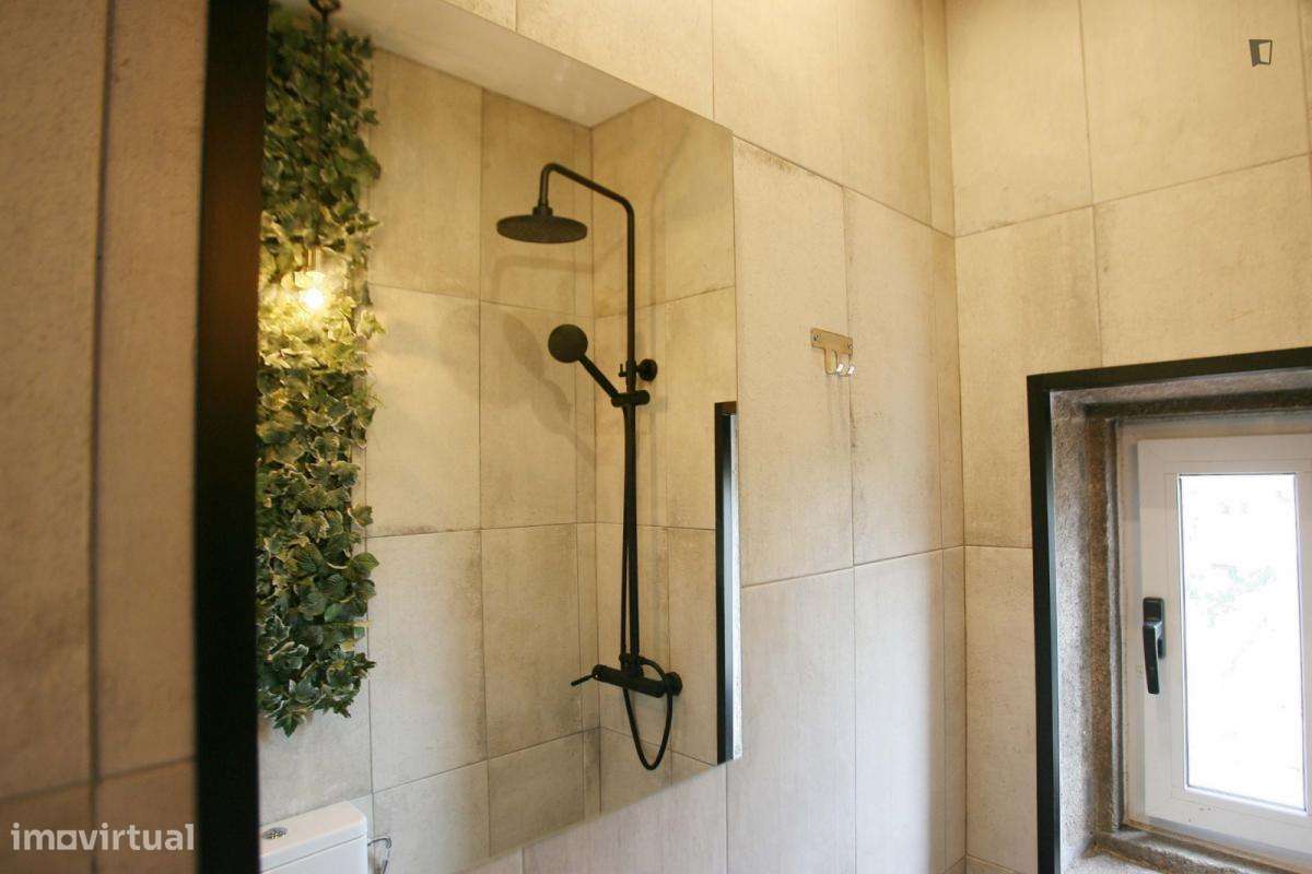 Apartamento com 2 quartos - localizado em Cedofeita Porto - Grande imagem: 2/23