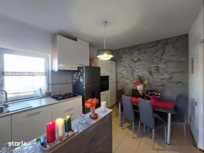 Oportunitate! Duplex de vanzare, 96 mp utili, teren 378 mp, Gilau Vest-5