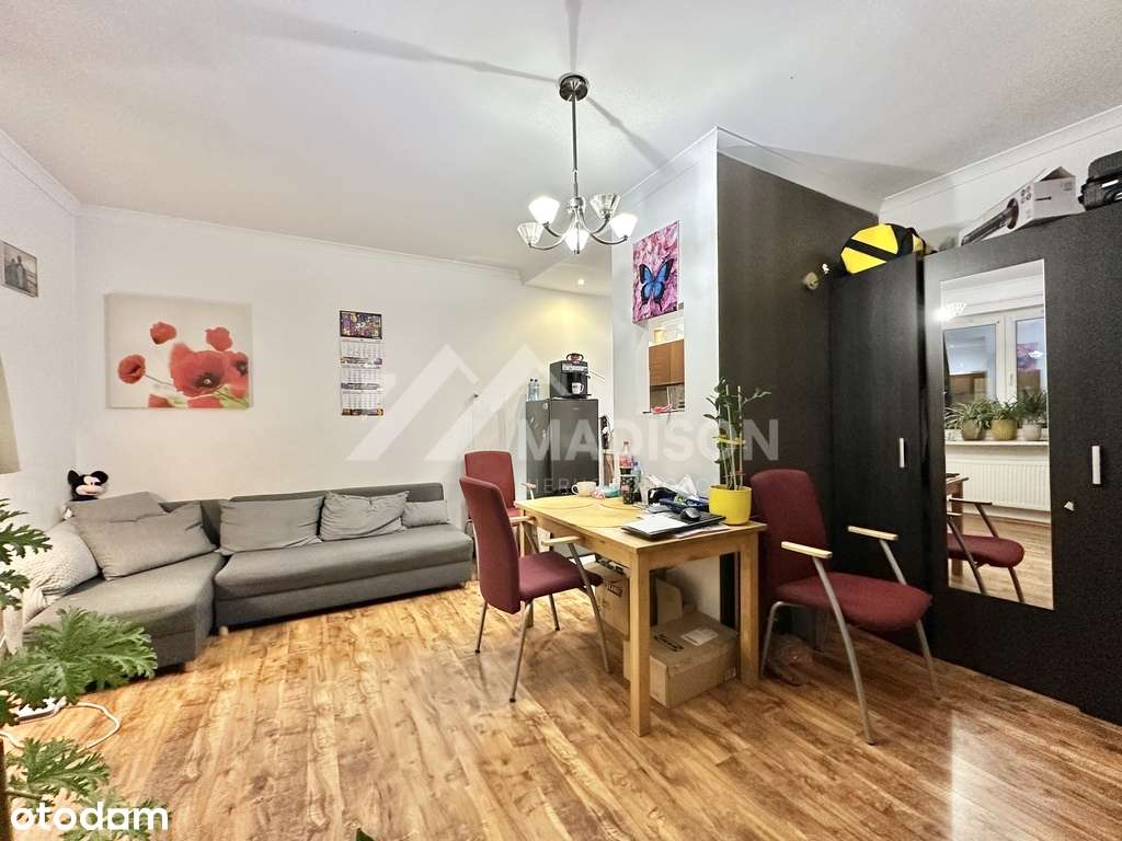 38m | 2 pokoje | duży balkon | komórka | garaż-3