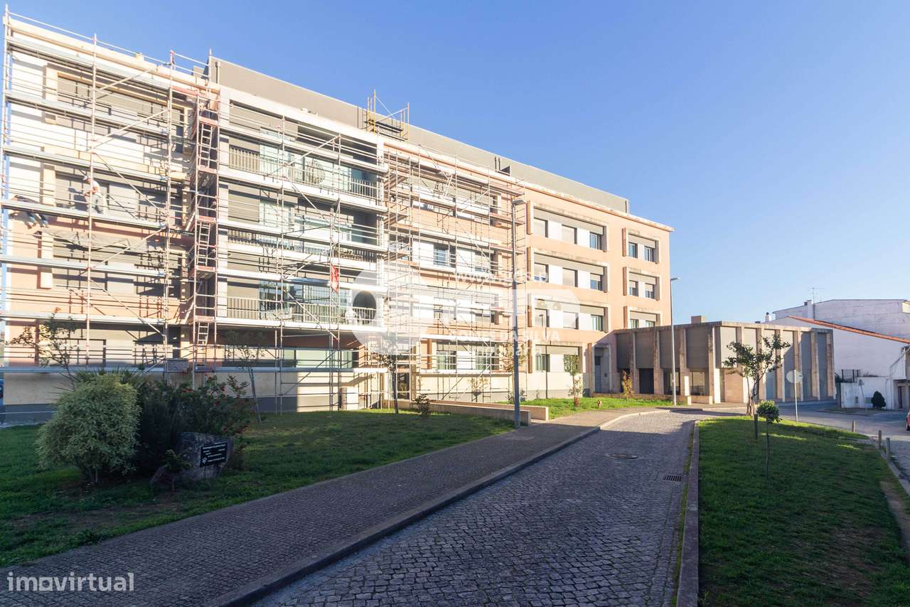 Apartamento T3 com Suíte na Rua de São Domingos – Coração de Braga - Grande imagem: 4/47