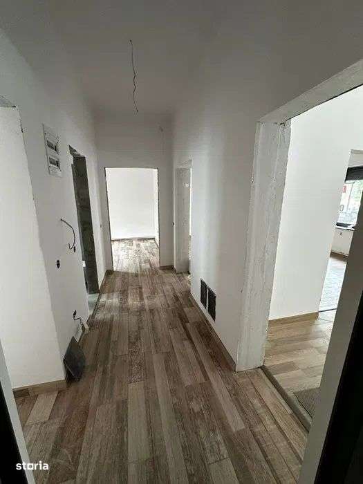 Central - Apartament la casa cu 2 camere + Garaj-2