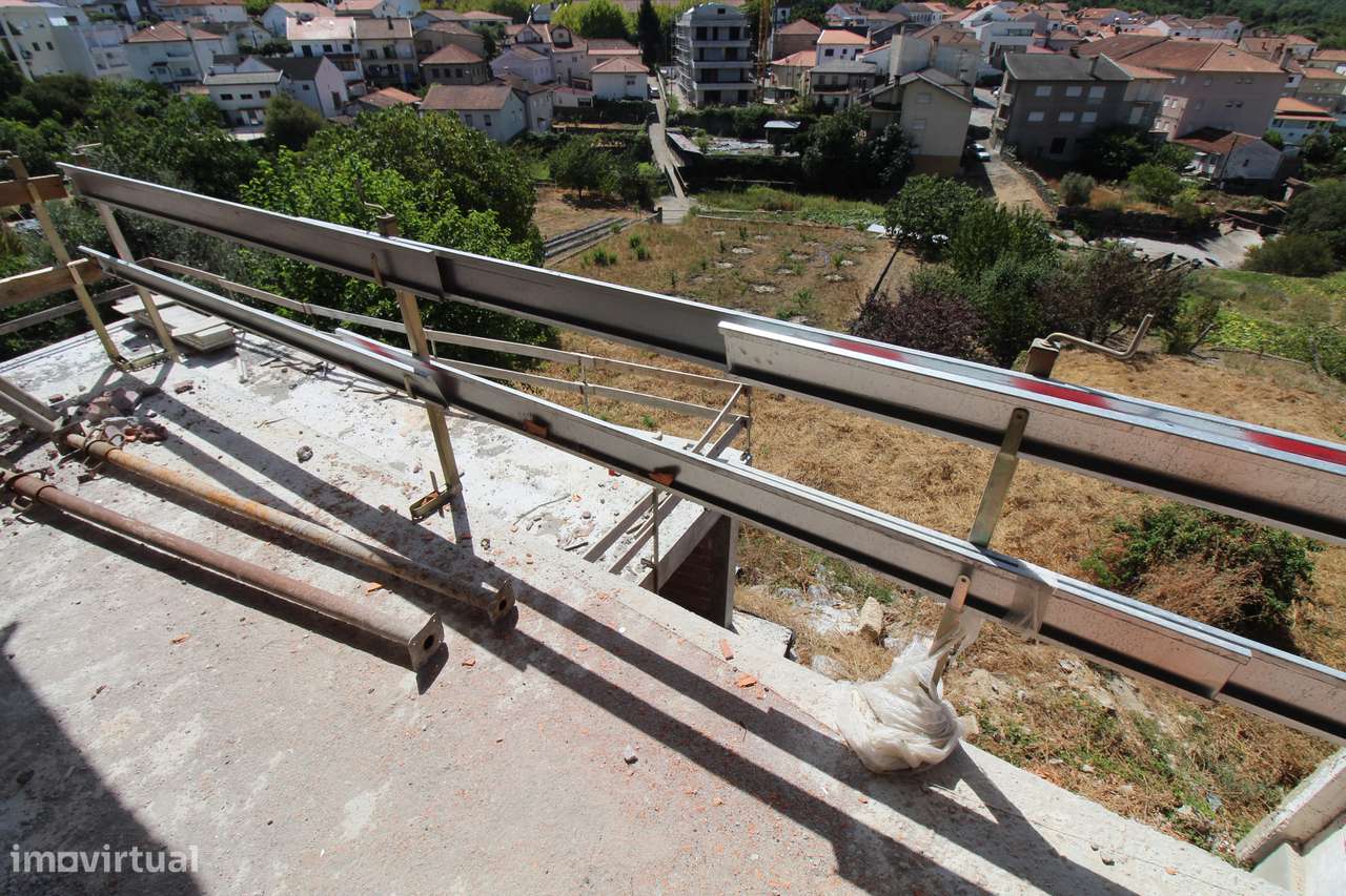 Apartamento Novo em Prédio Moderno – Vistas para o Rio-9