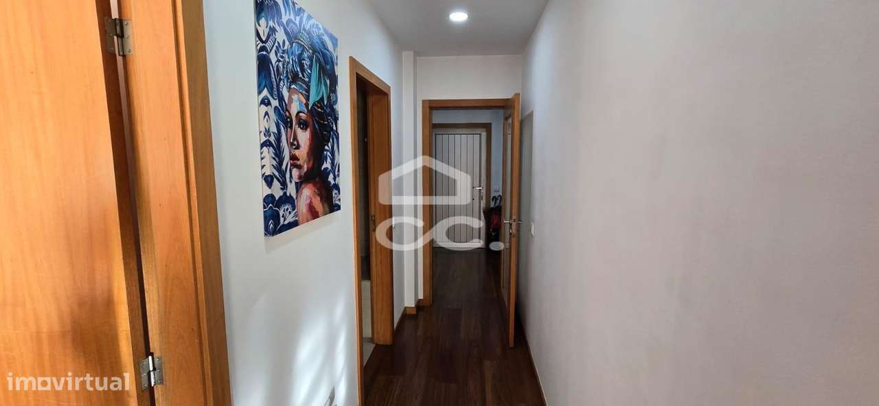 Moradia em Banda Restaurada T2+1 em Selho São Cristovão - Guimarães-8