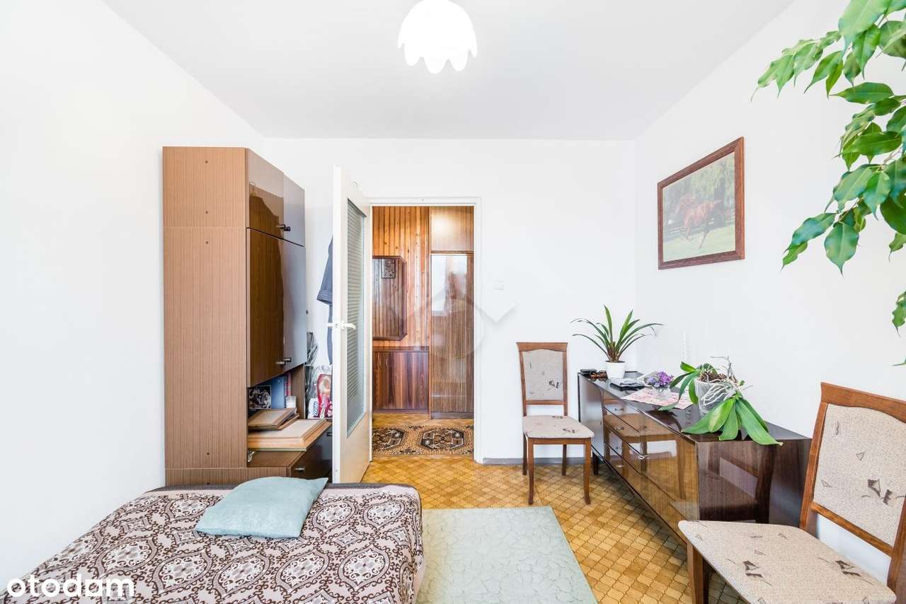 Udział ½ w mieszkaniu 2 - pokojowym z osobną kuchnią, loggia-3