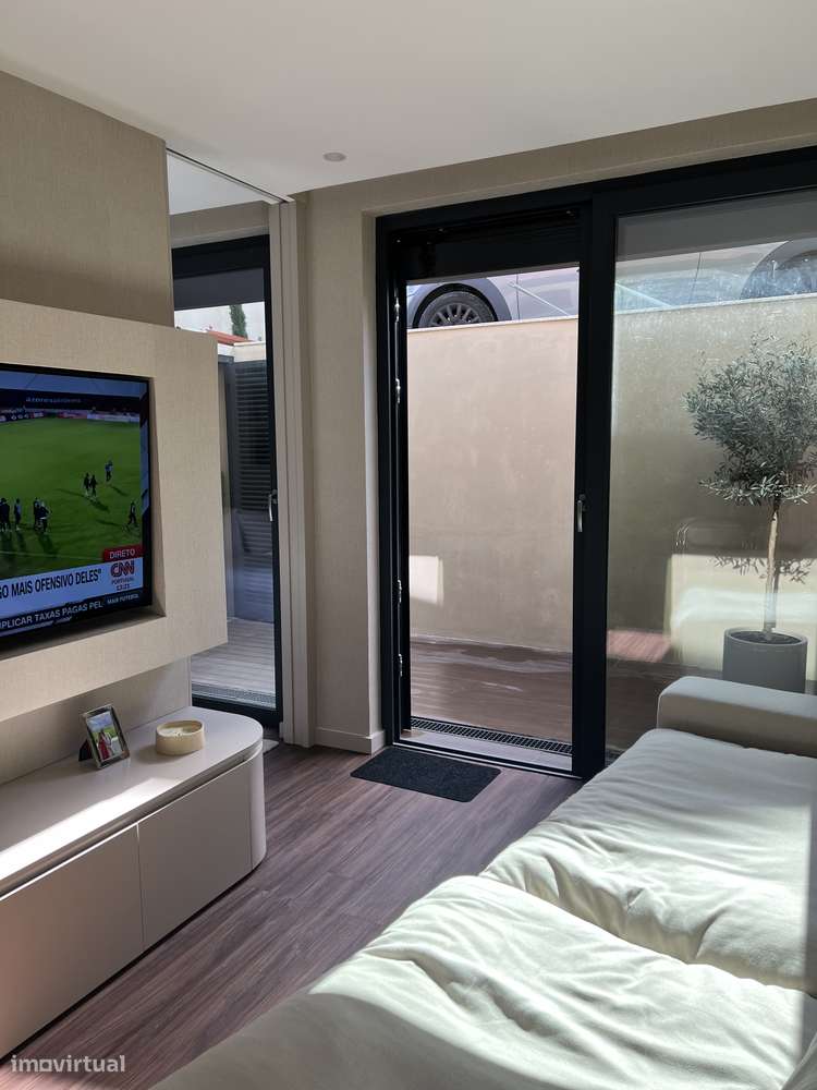 Moradia Térrea V1 com terraço e garagem - Grande imagem: 5/7