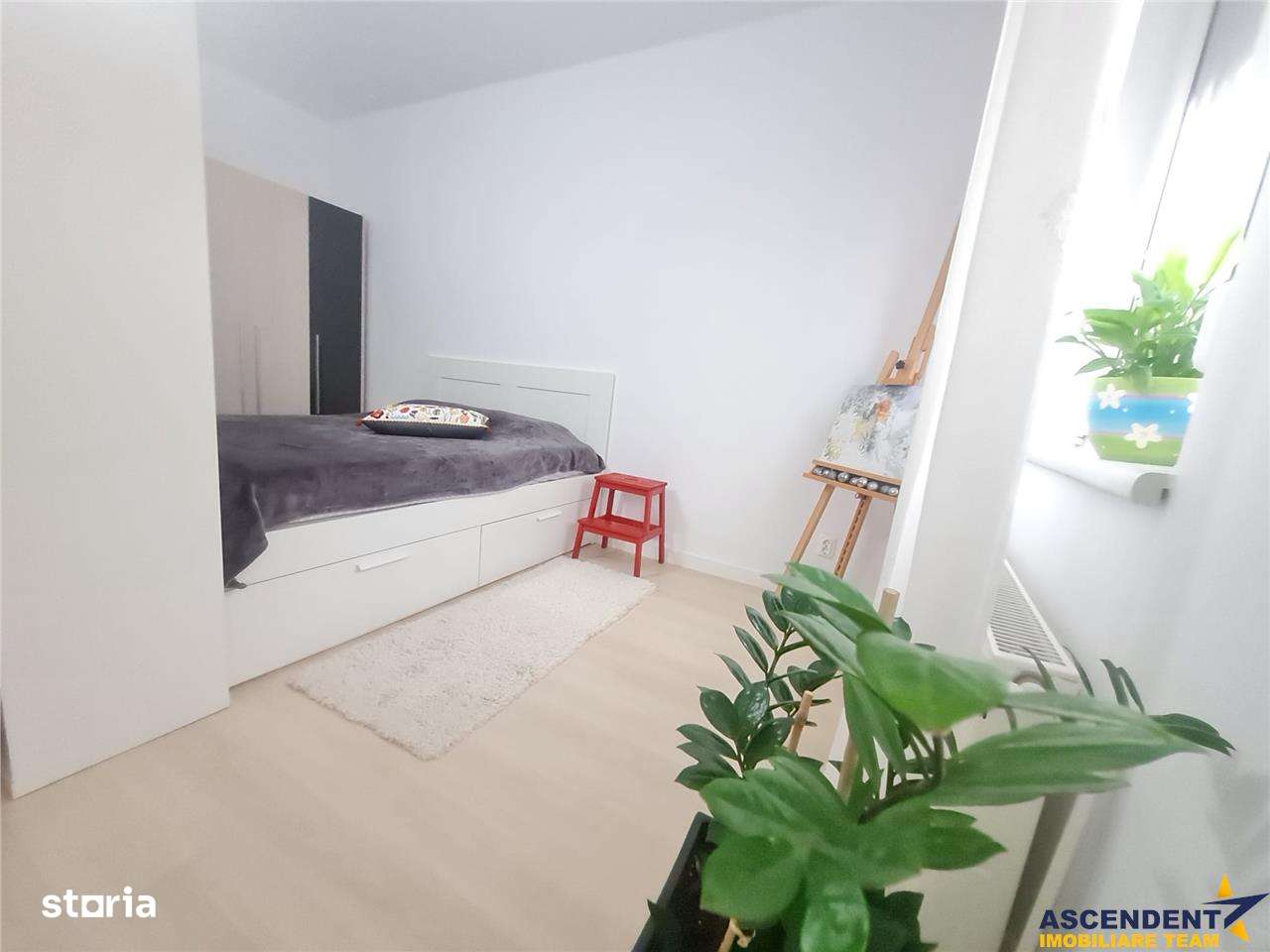 Casa, pe locatie centrala, imbinare apreciabila intre traditional si c - Imagine principală: 5/13