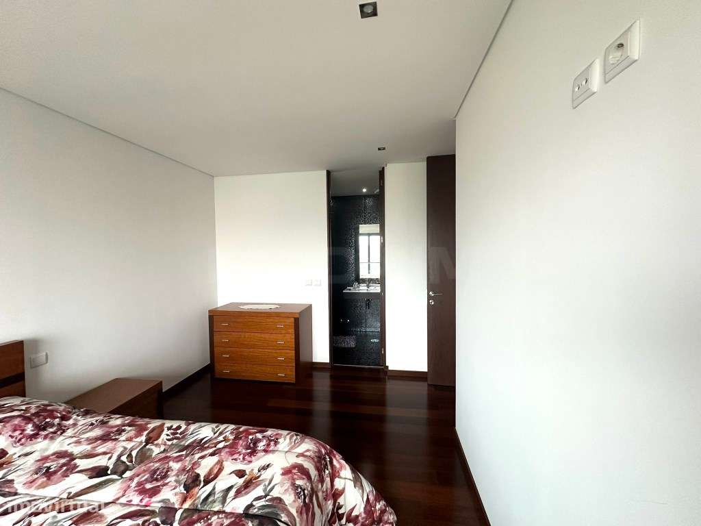 Apartamento T2, junto ao metro da Póvoa de Varzim-9