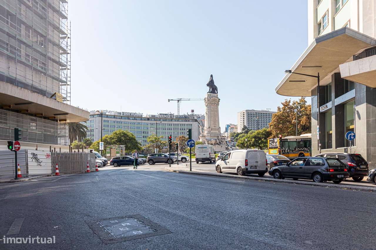 Prédio com PIP Aprovado em Localização Prime de Lisboa-15