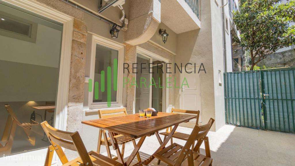 Duplex mezzanine no coraçao do Porto com terraço, perto do Sé-12