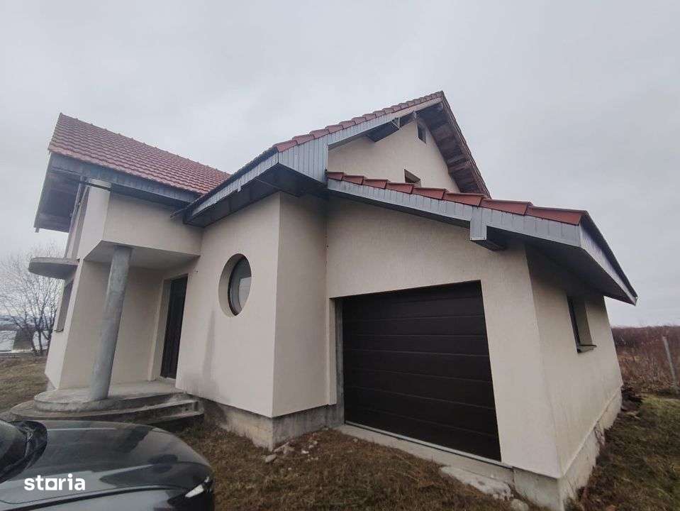 Casa cu etaj la stadiul de semifinisat avansat in Alesd - Imagine principală: 4/15