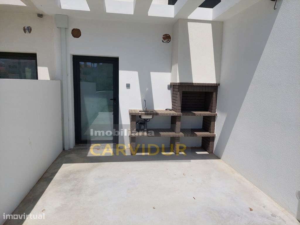 Moradia Ericeira a 12km V4 Nova em Lote com 730m2 e praia a 300m-29