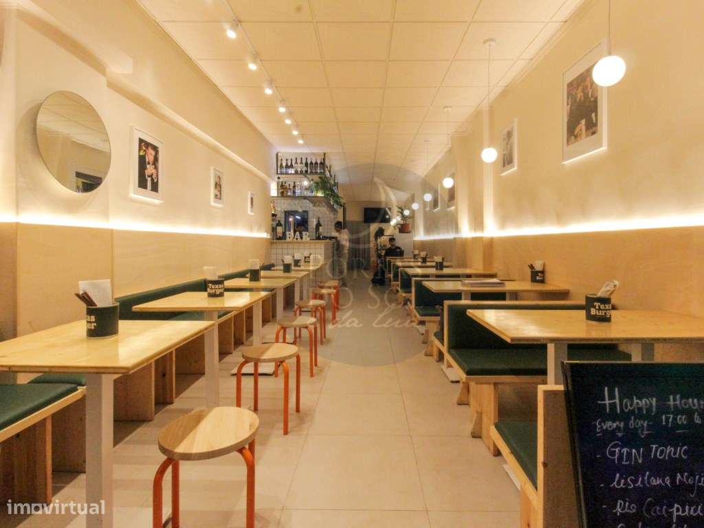 Hamburgueria totalmente equipada no centro de Lisboa-0