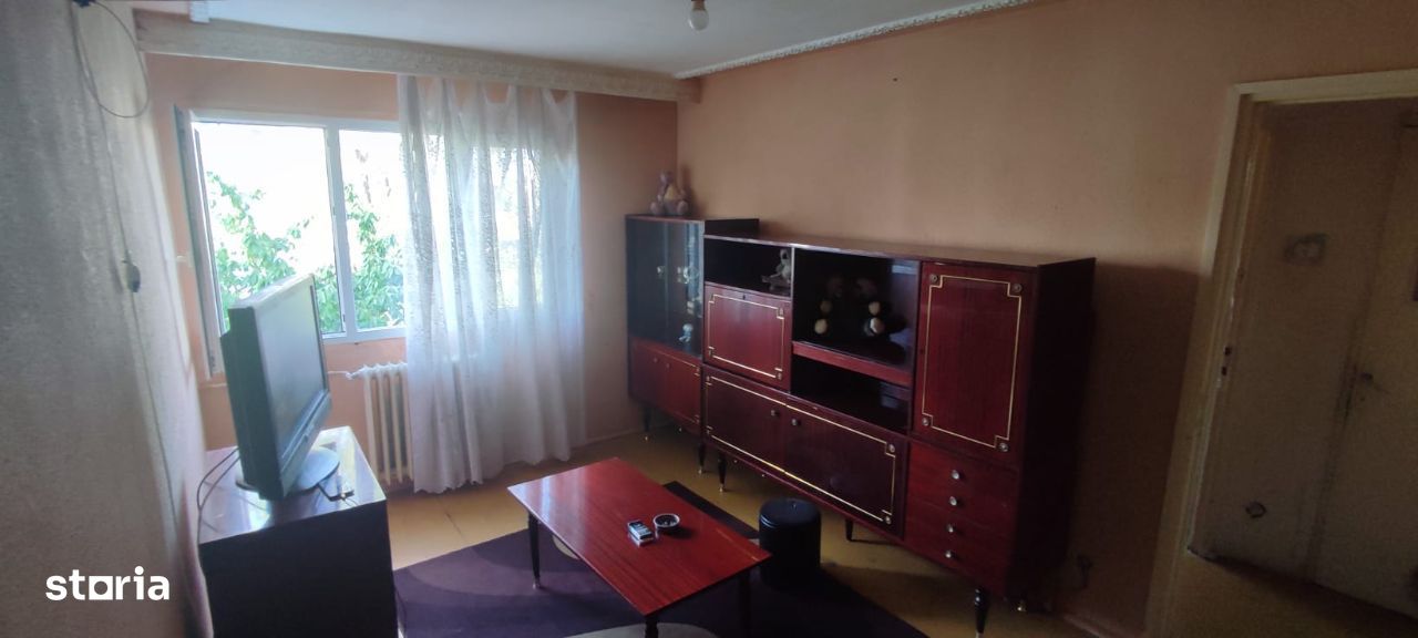 Apartament 3 camere-Salaj-Parc Humulesti