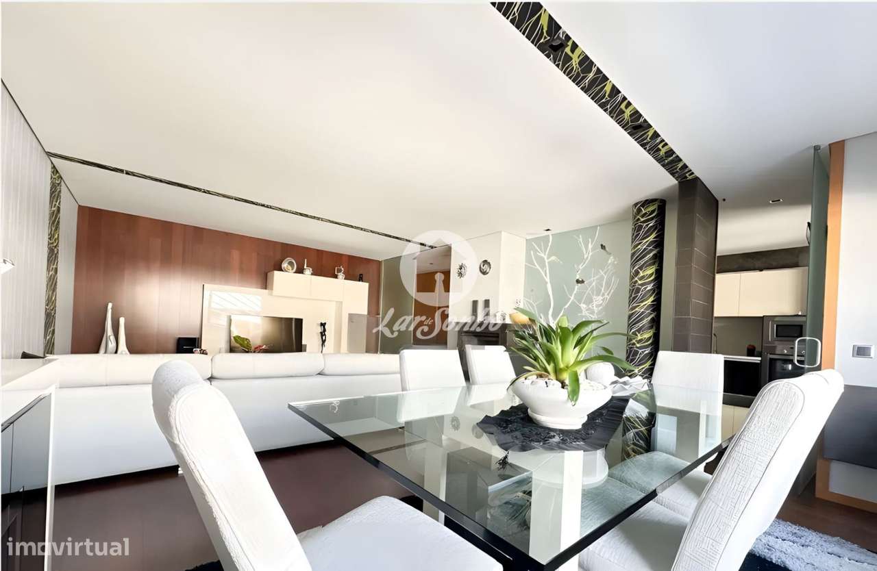 Apartamento T3 de Luxo com Suíte, Varanda e Garagem Box | Vila do C... - Grande imagem: 1/17