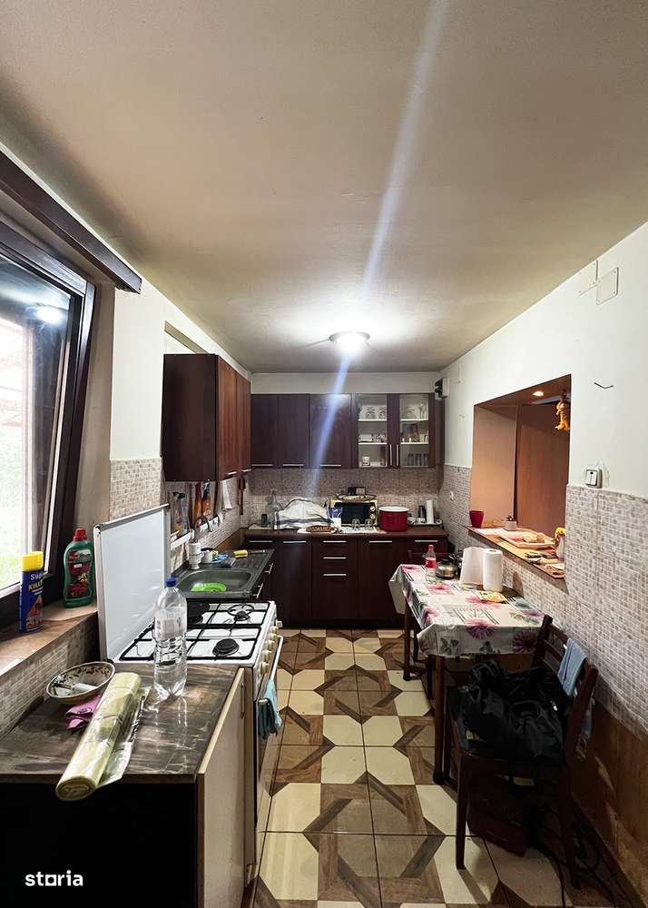 Casă sănătoasă cu teren generos – cartierul Podgoria - IMOBIHOR - Imagine principală: 5/8