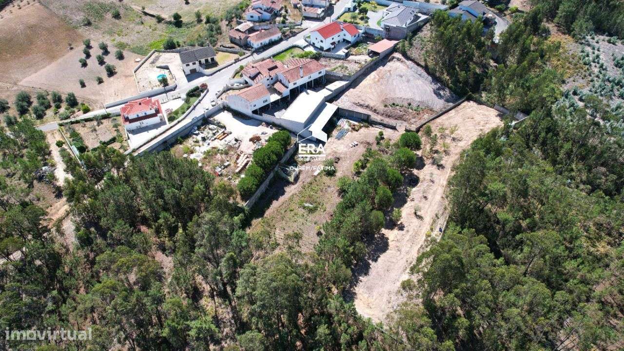 Moradia T4 na Gondemaria, Ourém! - Grande imagem: 3/38