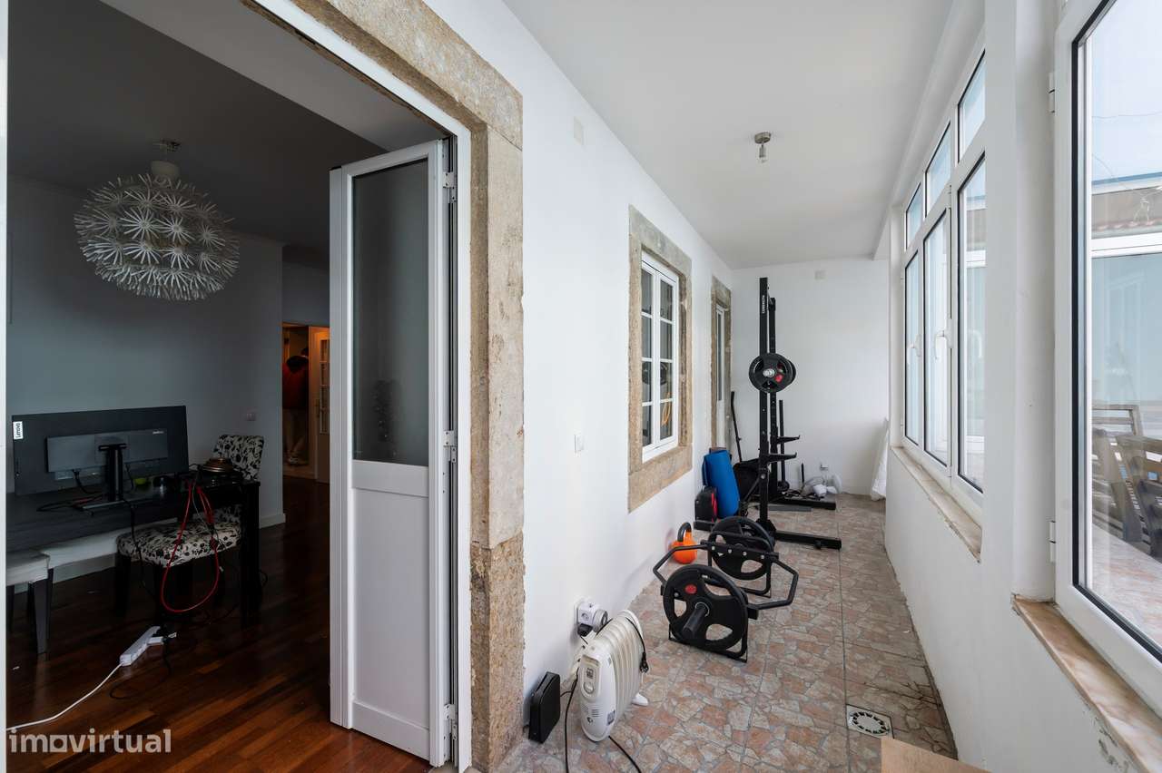 Apartamento T2+1 com 50 m² de Logradouro privativo e garagem, Lisboa-19
