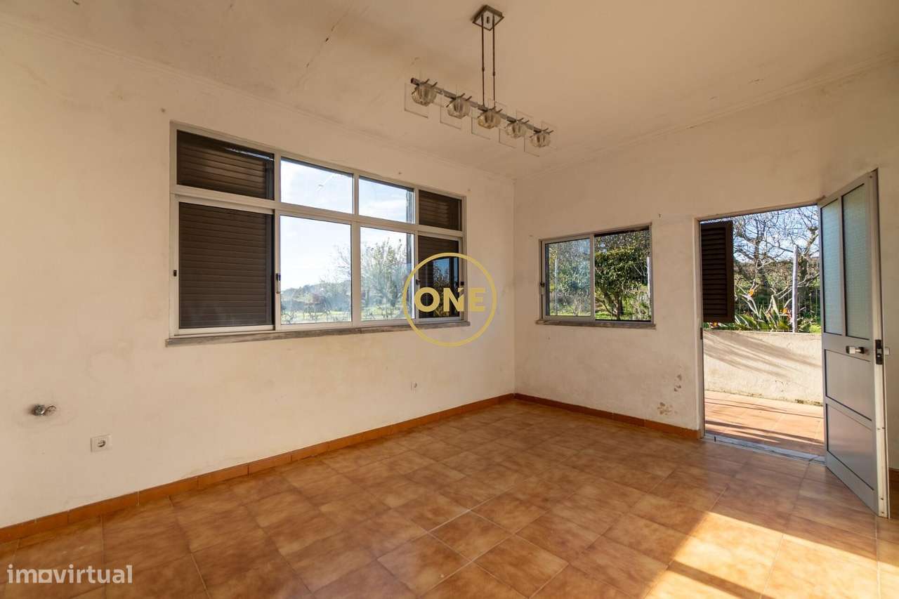 Moradia Térrea T2+1 com Terreno de 3,88 ha – Cruz do Vento, Carnota (A-8