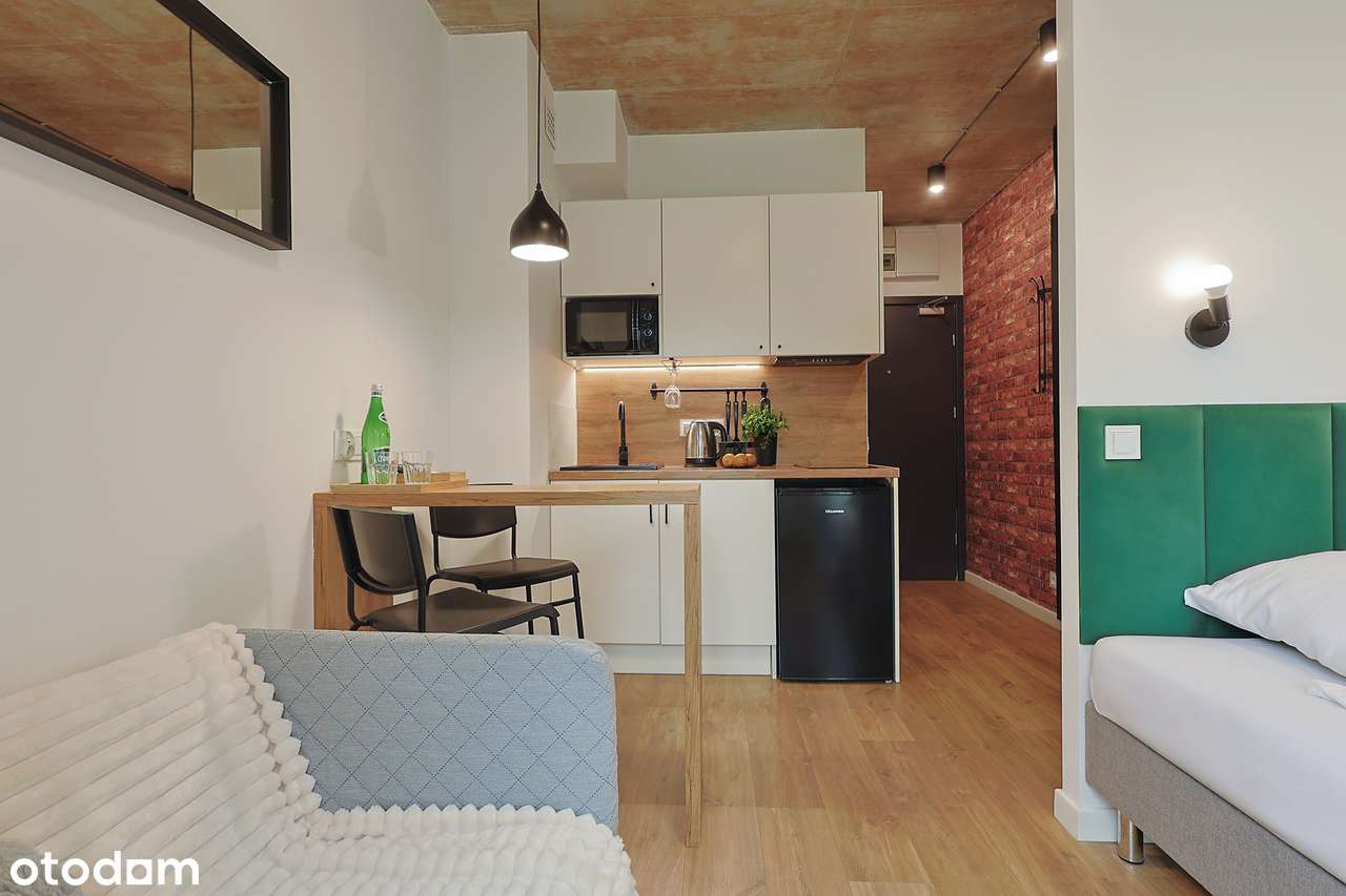 Nowoczesna, przytulna kawalerka w centrum! Bez dodatkowych opłat - Pełny obrazek: 2/8