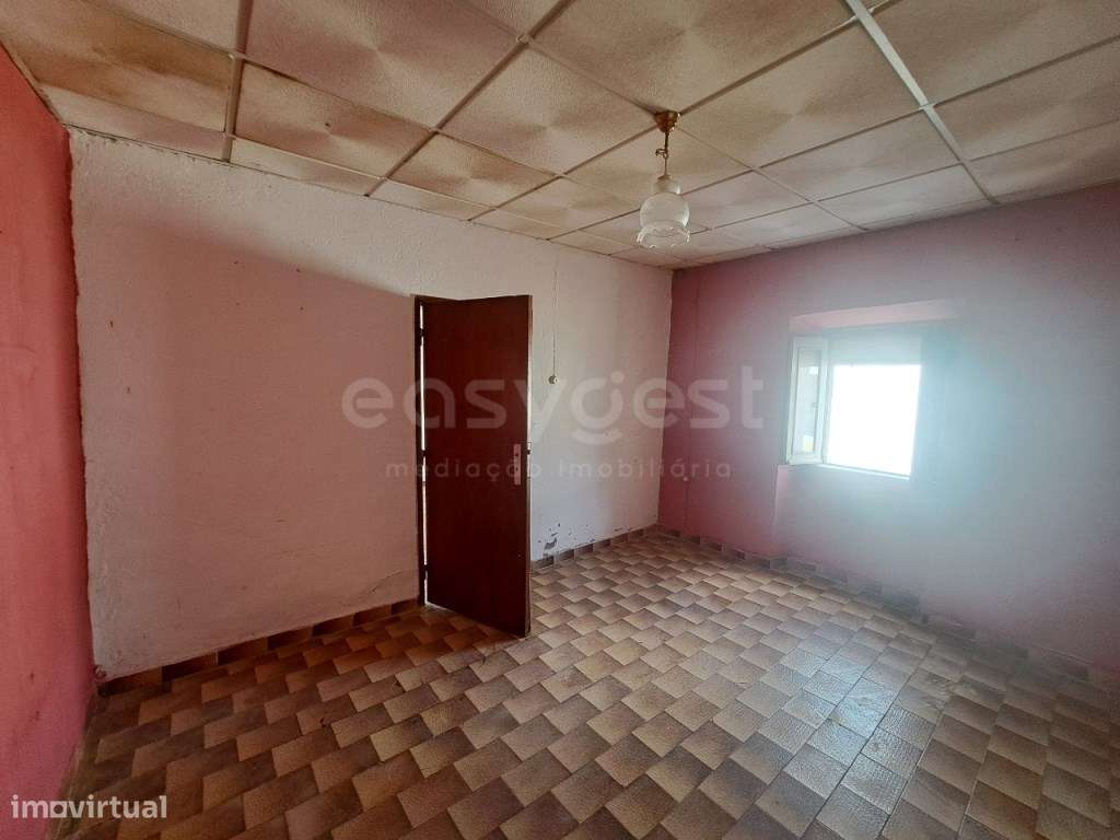 Moradia Térrea com um excelente Quintal, localizada no Concelho de ... - Grande imagem: 4/22