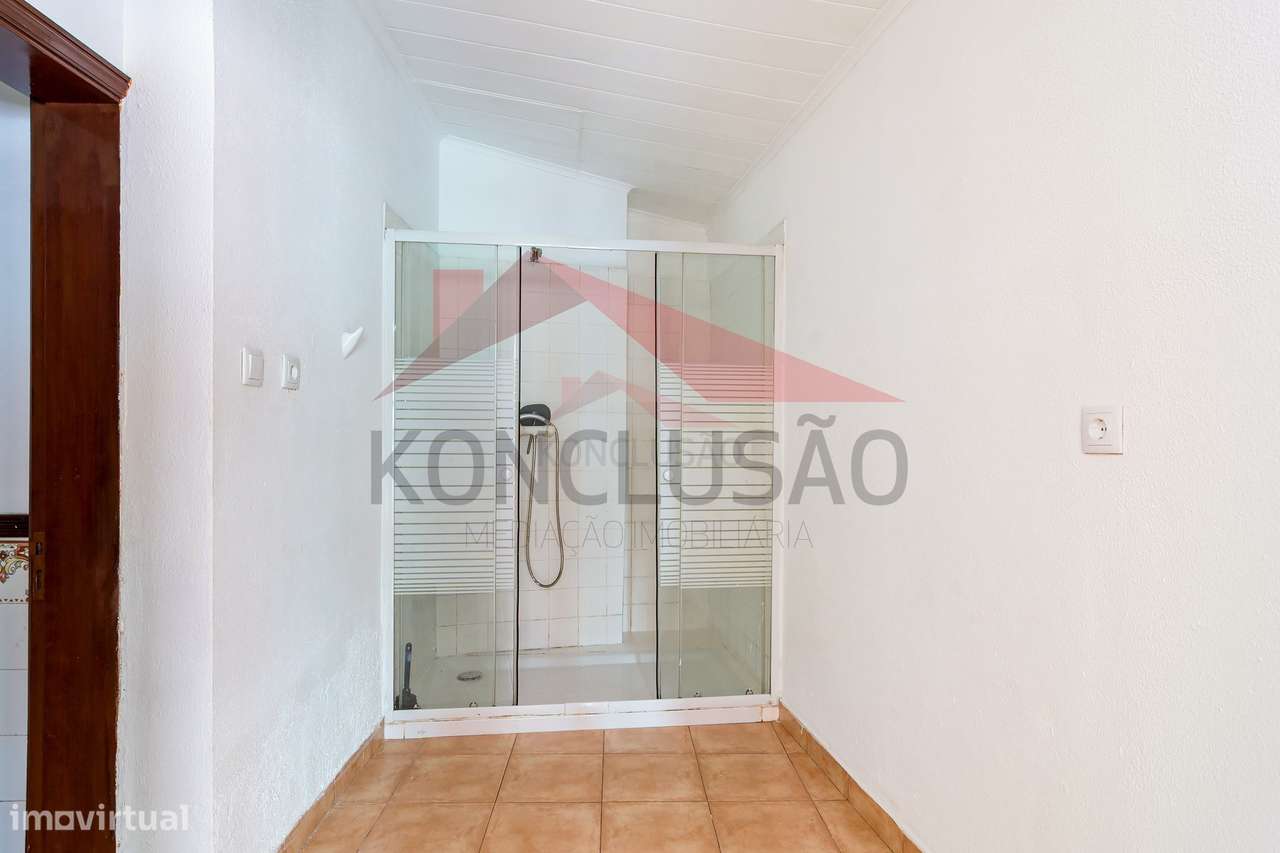 Apartamento em zona histórica de Lisboa-19