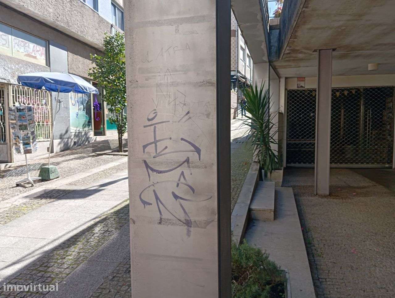 Loja com 205m2 no centro de Fafe - Grande imagem: 2/10