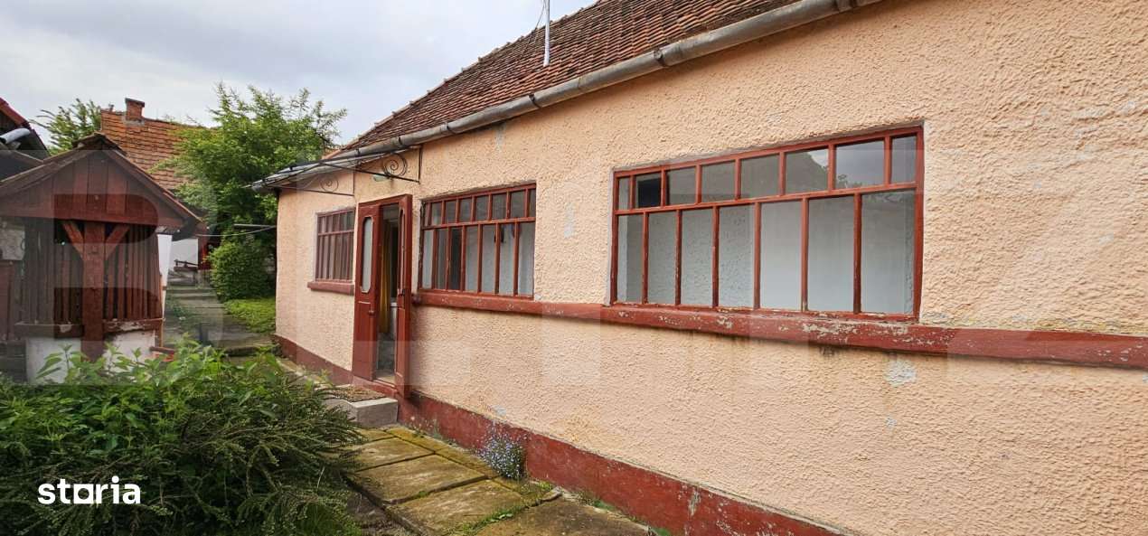 Casa traditionala din lemn, cu teren de 600 mp. - Bodoc - Imagine principală: 1/8