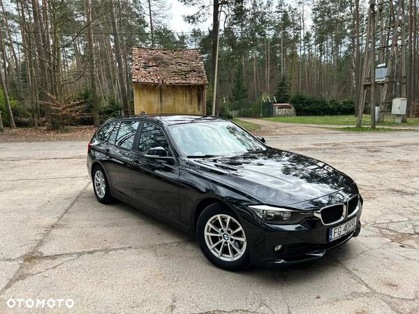 BMW Seria 3 318d Touring Sport Line - 14