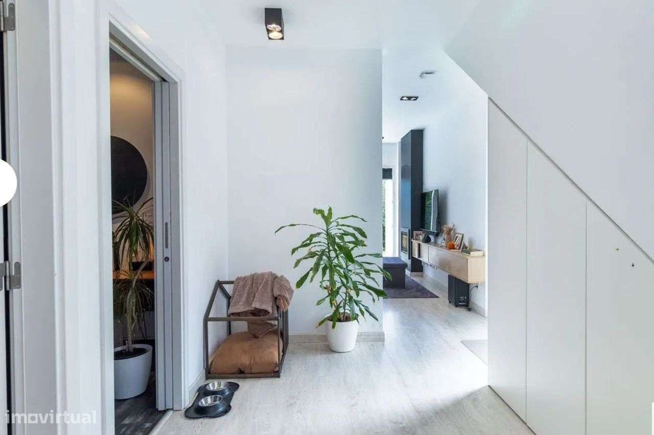 Excelente Moradia T4 em Porto Salvo, Oeiras-11