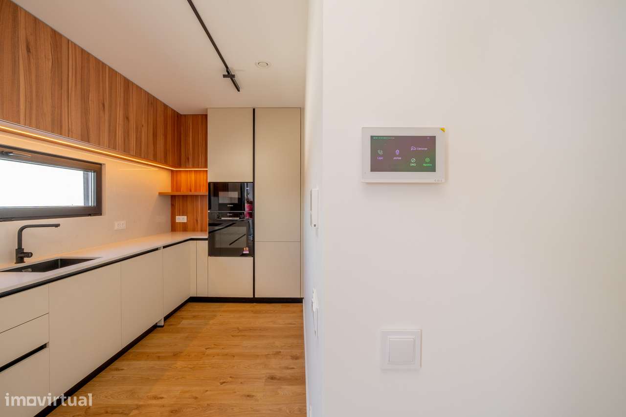 T3 Exclusivo | Design Contemporâneo | prox. à Praia da Areia Branca-25