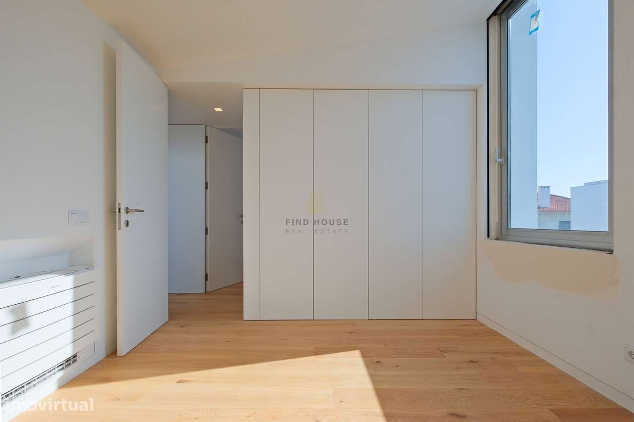 Moradia Isolada T4 com jardim e Garagem Box em Tires, São Domingos de-29