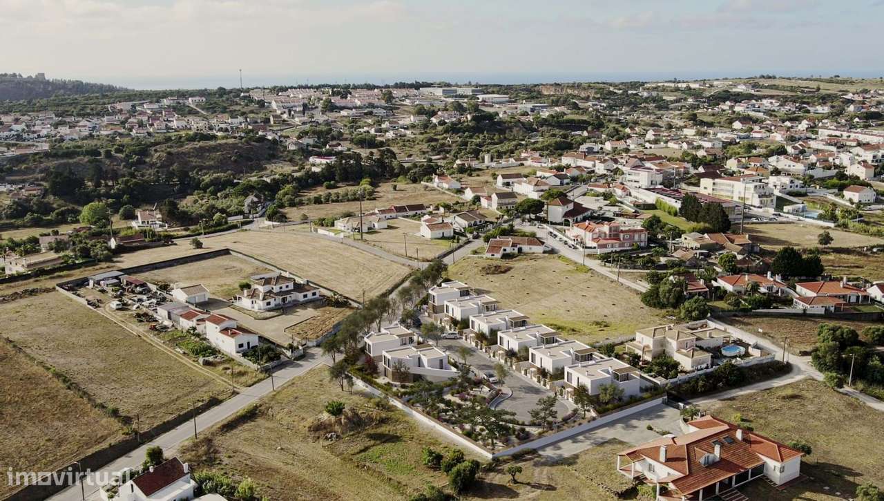 Terreno com 4.750 m² | Construção de 8 moradias | Sesimbra-8