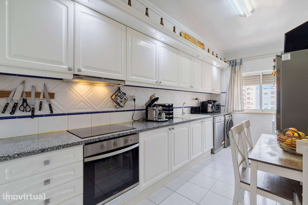 SANTA MARTA DO PINHAL - T2 com Garagem e Arrecadação!-11