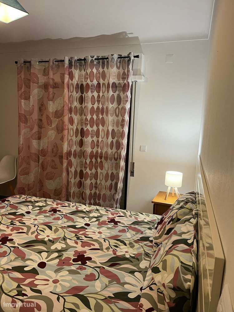 T2 remodelado á 5 minutos da praia. - Grande imagem: 4/5