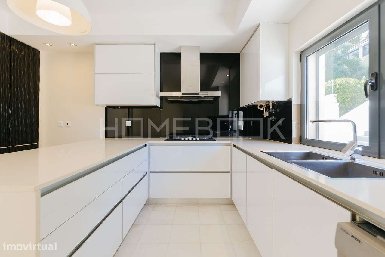 MORADIA T4+1 VÁRZEA DE SINTRA, 3 PISOS, GARAGEM e PISCINA-13