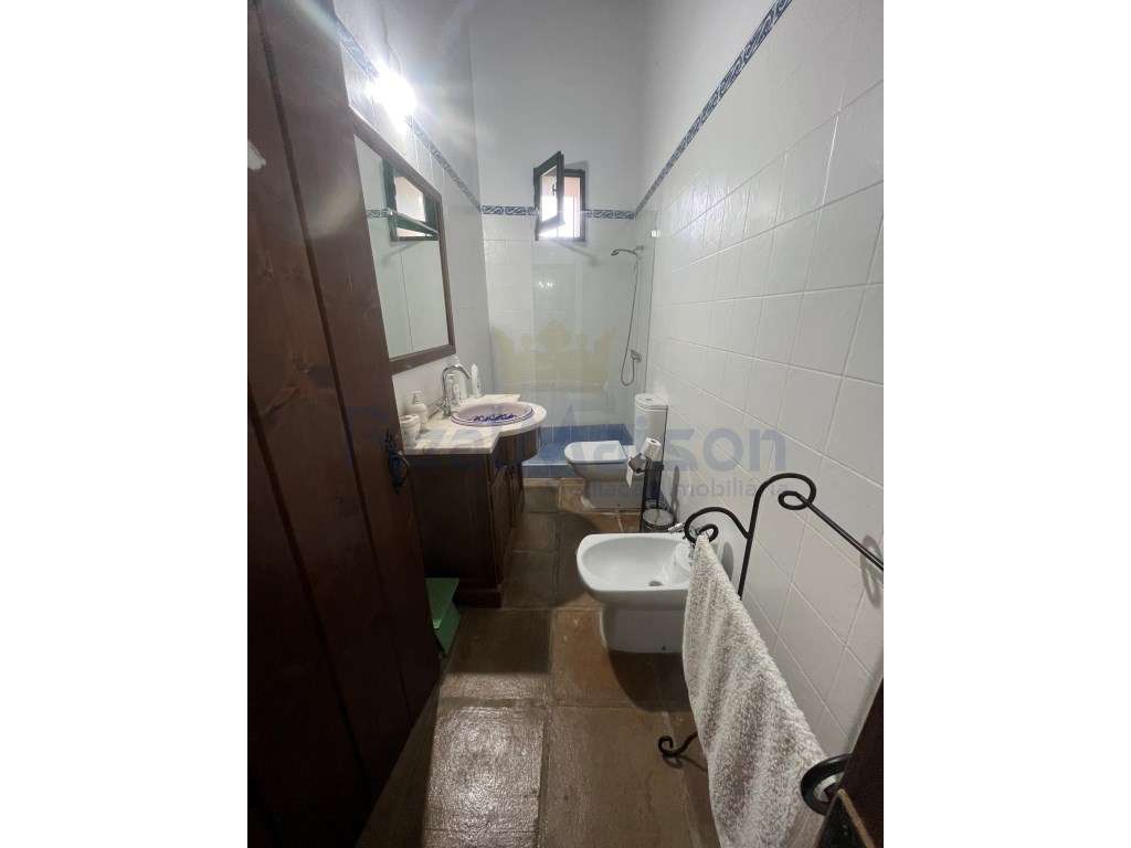 Vende-se Moradia T3 c/ Piscina em Vila Boim-24