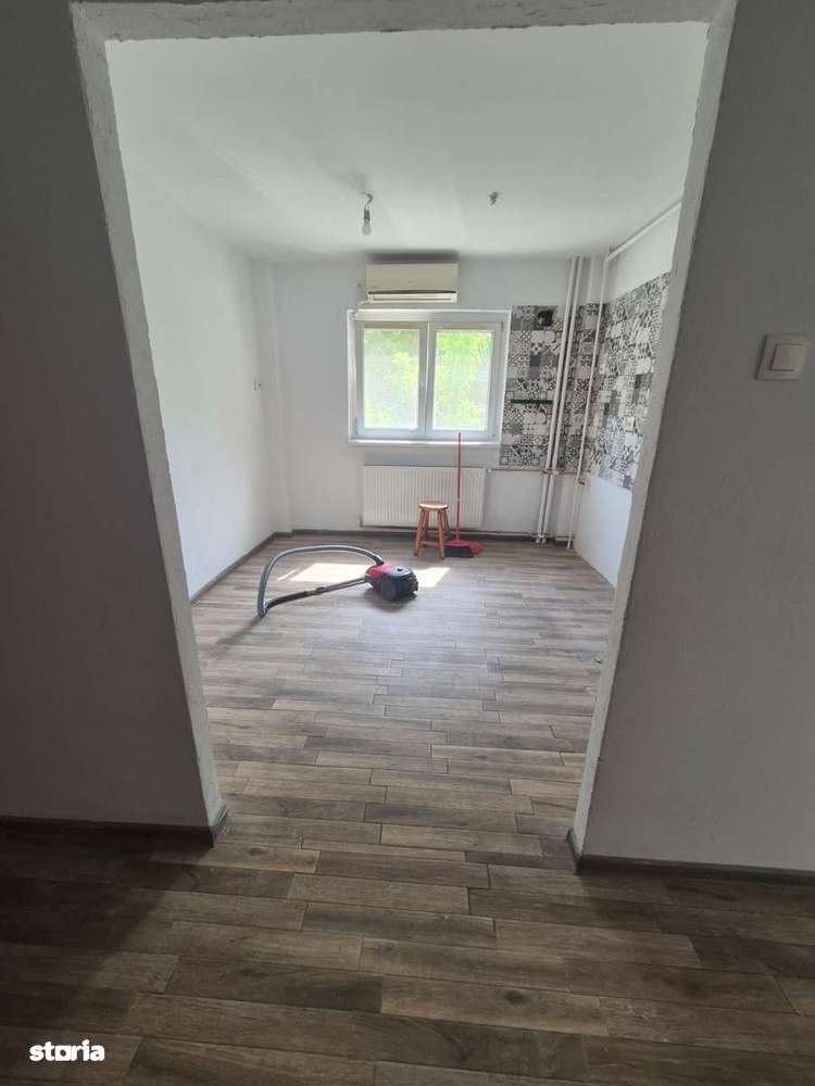 Apartament cu 3 camere de vânzare - Str. Fântânica, București-3