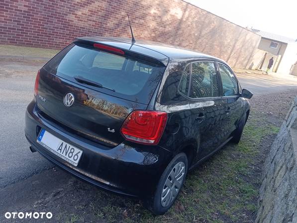 Volkswagen Polo 1.4 16V Comfortline - 16