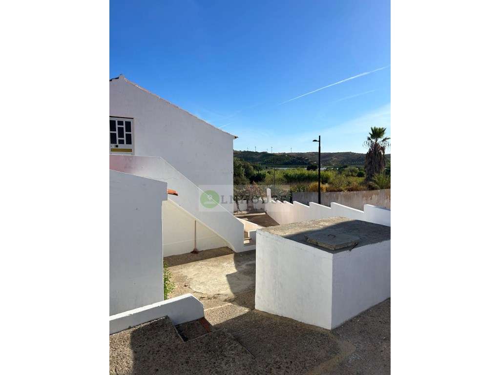 Moradia T3 com vista rio e campo, Almada de Ouro - Castro Marim-46