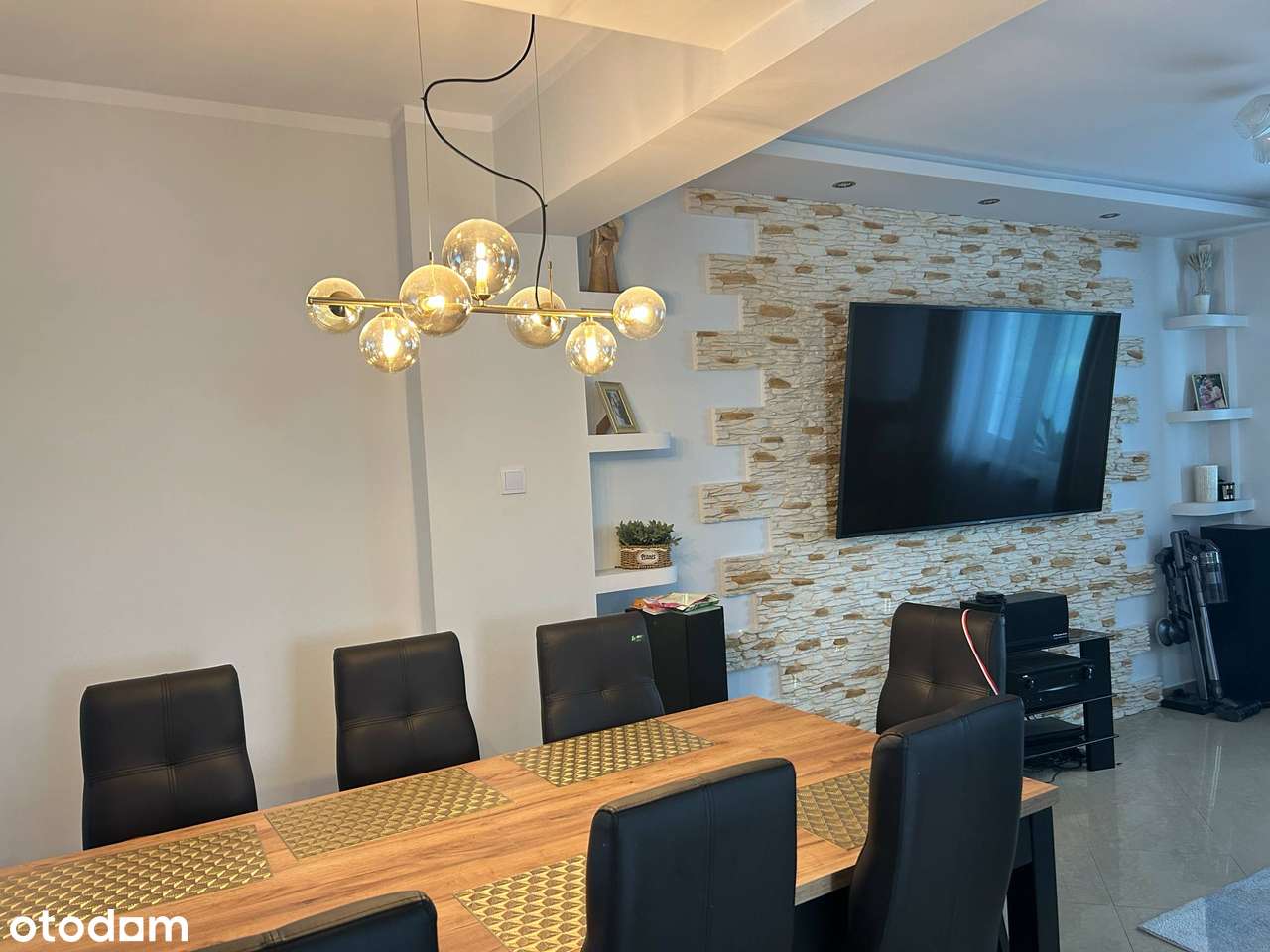 Dom w zabudowie bliźniaczej z dużym garażem - 6 pokoi Pruszków Żbików-2