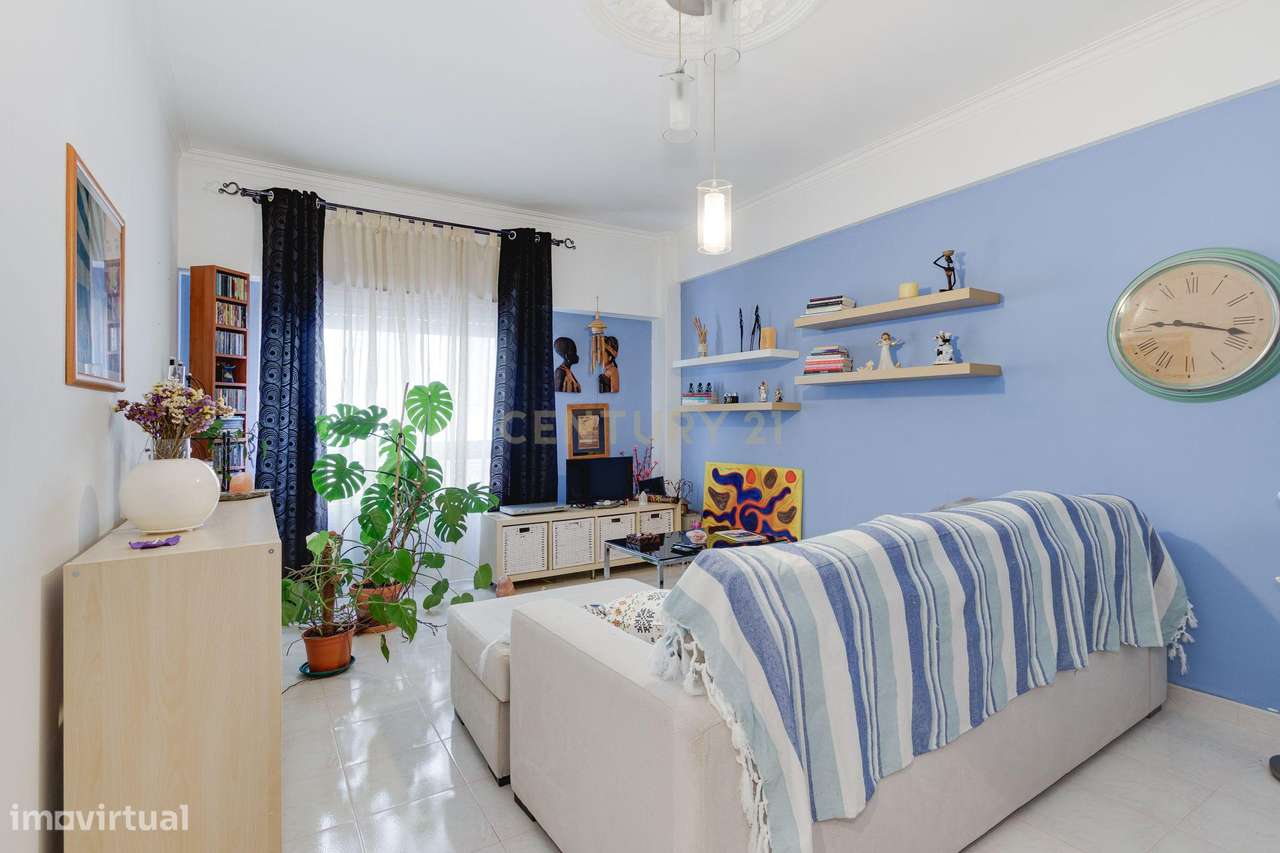 T2 em Bom Sucesso, Alverca-8