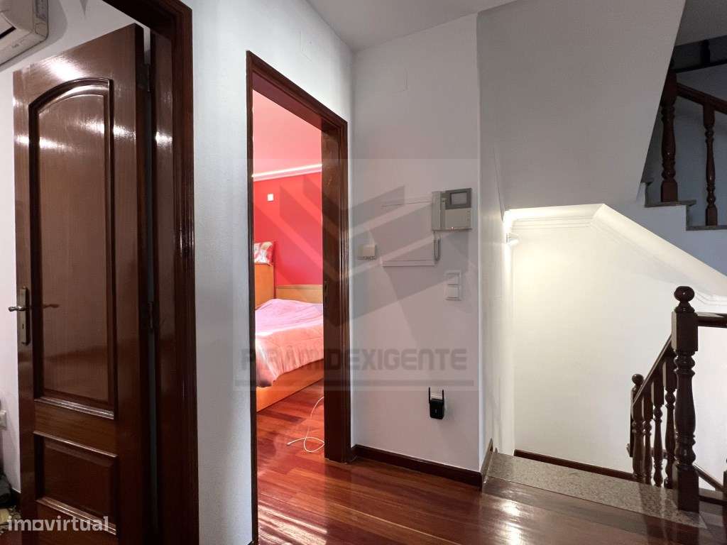 MORADIA T4+1, CAVE 76m2, SÓTAO, GARAGEM, GAIO - MOITA-29