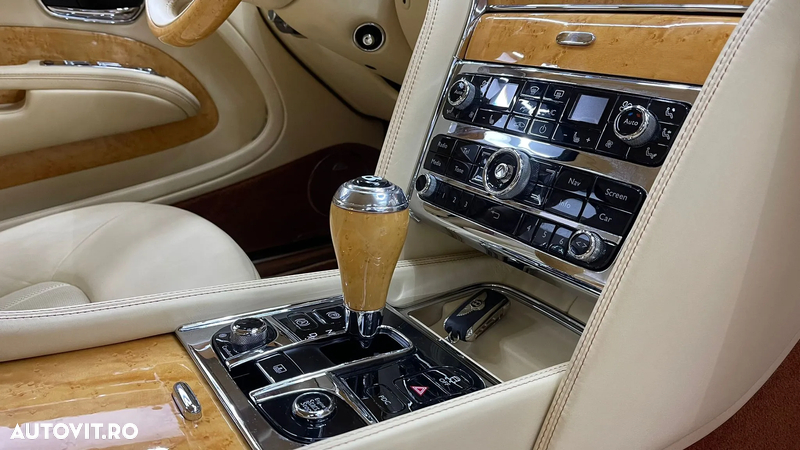 Bentley Mulsanne Standard - 34