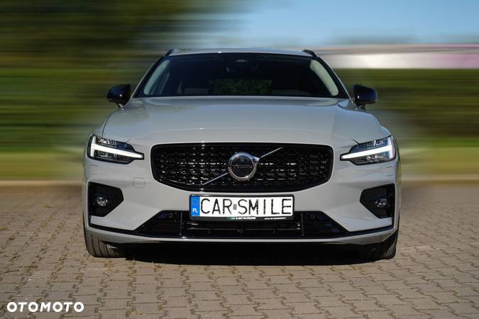 Volvo V60 B4 B Plus Dark - 2