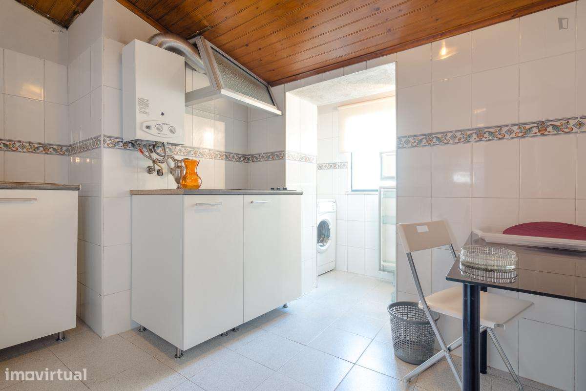 Apartamento com 3 quartos - localizado em Mouraria Lisbon - Grande imagem: 3/14