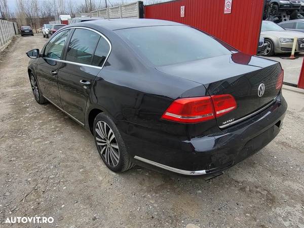 Dezmembram/Piese Volkswagen Passat B7 - 4