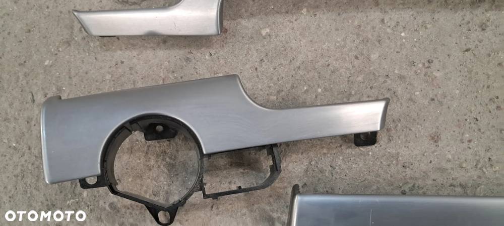 Listwy Dekory Ozdobne Aluminium Audi A4 B6 B7 Europa - 9