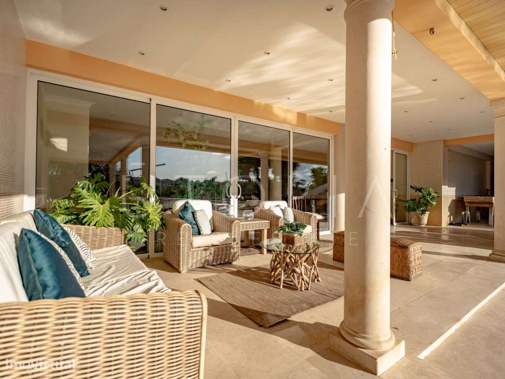 Moradia de Prestígio com Piscina, Campo de Ténis e Terreno Murado d...-50